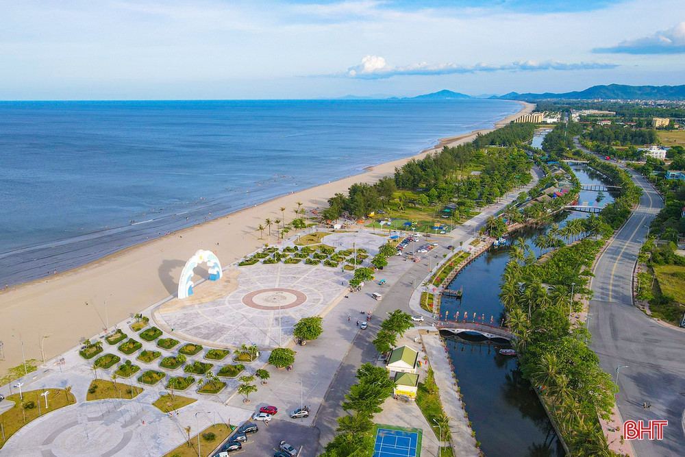 Bãi Biển Xuân Thành